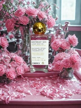 💕TRULY💕Birthday Sex Luxury Body Oil/NIP